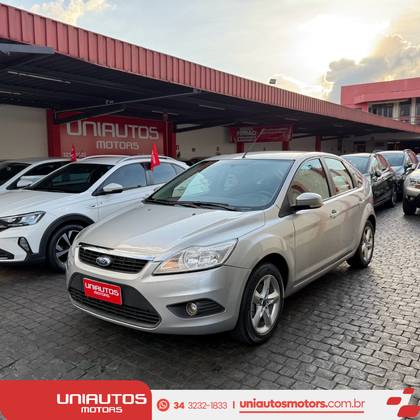 FORD FOCUS 1.6 GLX 8V FLEX 4P MANUAL FORD FOCUS 1.6 GLX 8V FLEX 4P MANUAL